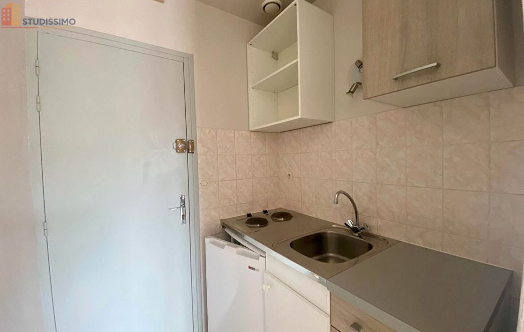 Studio meublé 19m² Nancy 54100 - Meublé, 2e étage - Photo 4