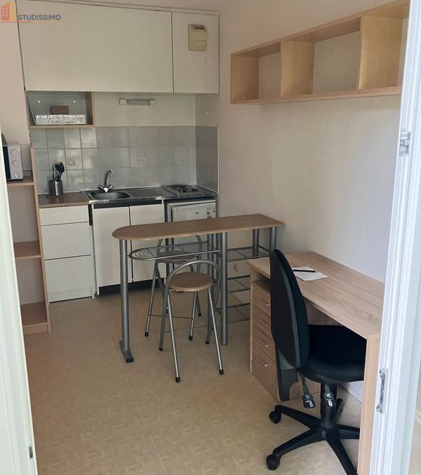 Studio meublé 19m² Vandoeuvre-lès-Nancy - Balcon, parking privé - Photo 5