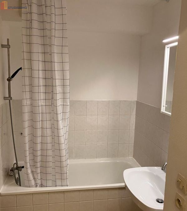 Studio meublé 19m² Vandoeuvre-lès-Nancy - Balcon, parking privé - Photo 1