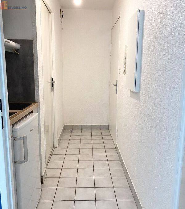 Studio meublé 18m² Nancy - Lumineux, proche commodités - Photo 5