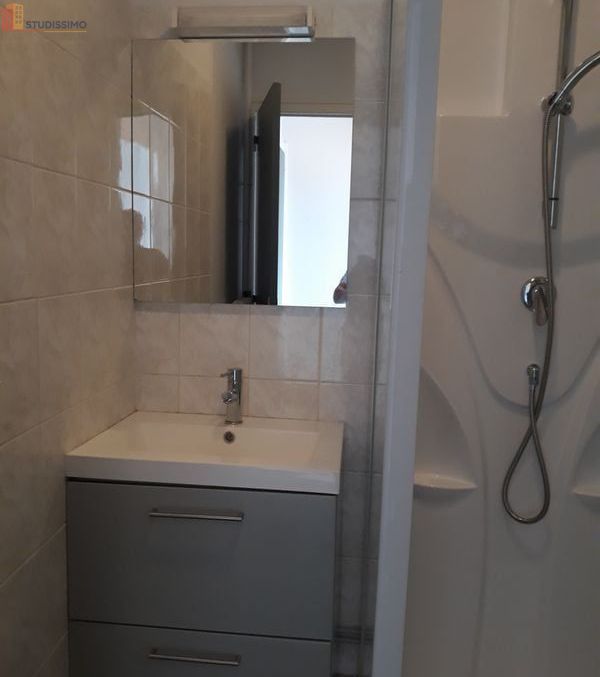 Studio meublé 211m² Nancy 54000 - Meublé, étage élevé - Photo 2