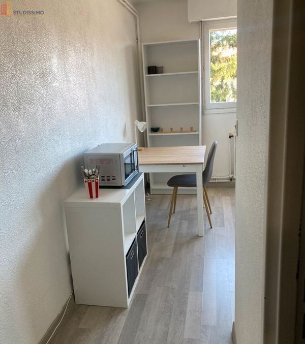 Studio meublé 17m² Nancy 54000 - Meublé, 2e étage - Photo 1