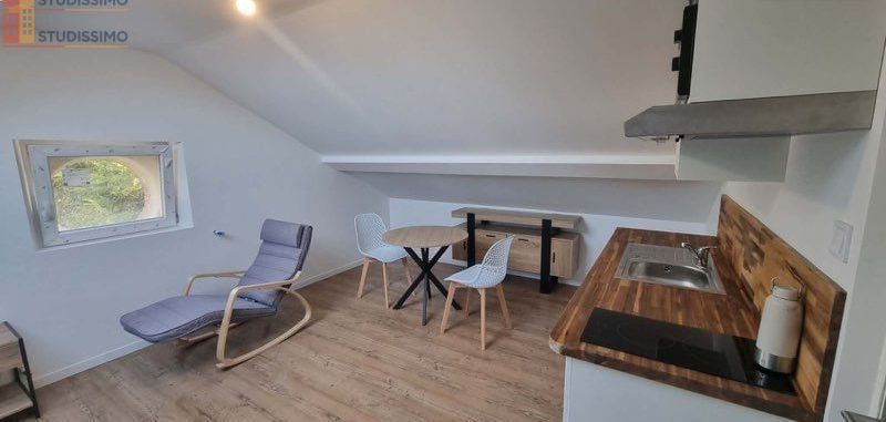 Studio à Piennes
