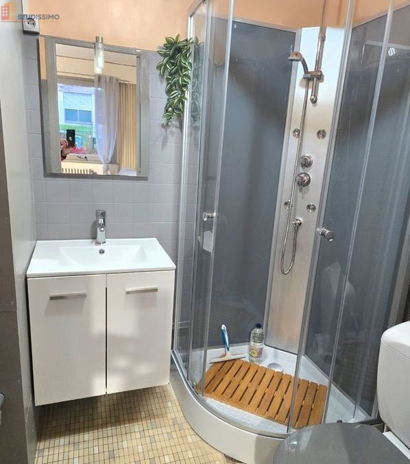 Studio meublé 22m² Nancy centre - Proche facs, parking - Photo 2