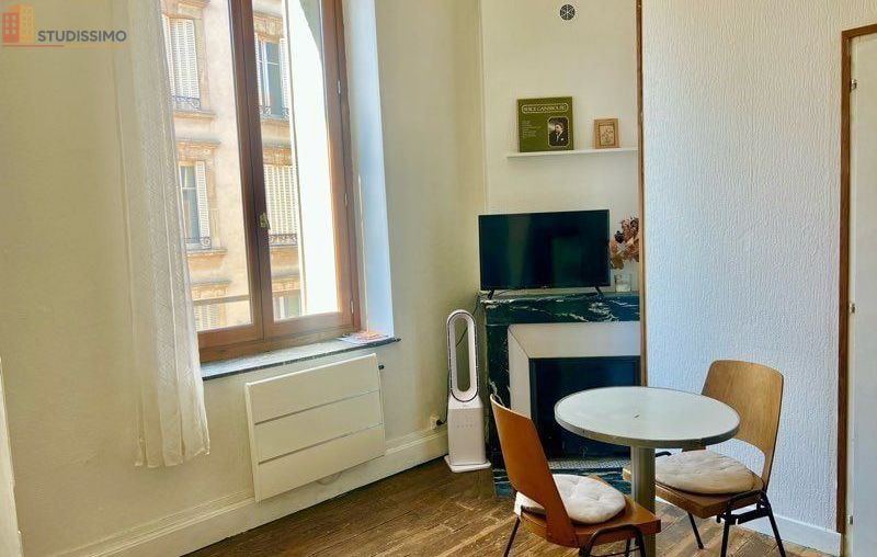 Studio meublé 20m² Nancy centre - Meublé, 2e étage - Photo 3