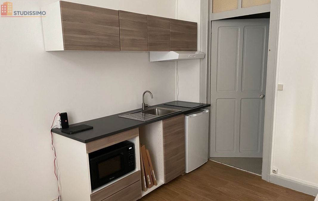 Studio meublé 18m² Nancy centre - Meublé, proche commerces - Photo 2