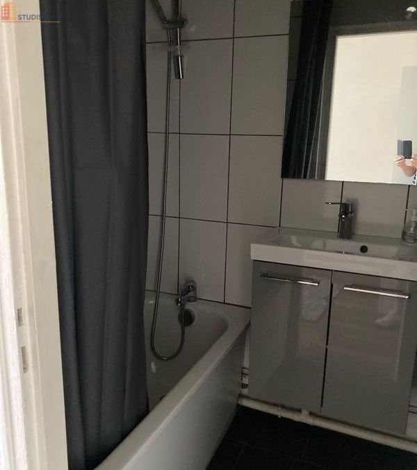 Studio 18m² Nancy 54000 - Meublé, 1er étage - Photo 1