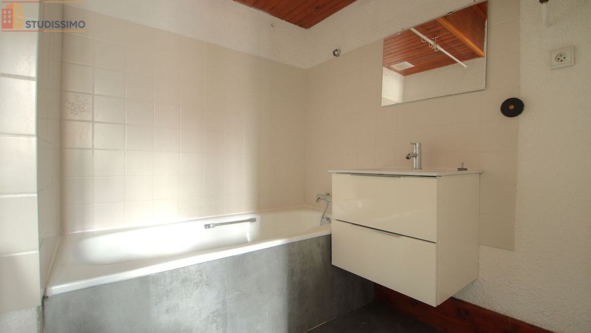 Studio meublé 21m² Nancy centre - Proche Place des Vosges - Photo 2