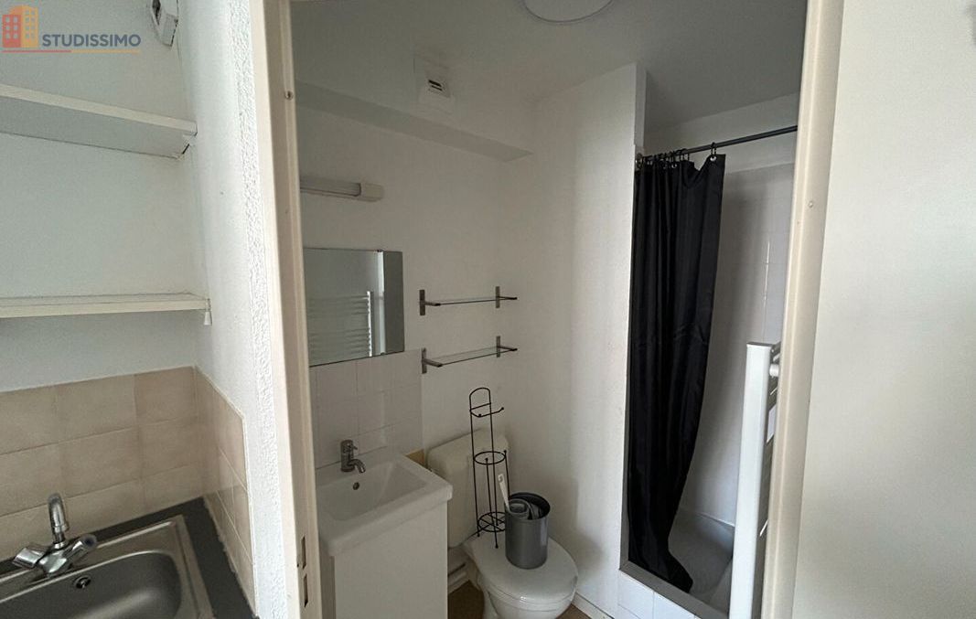 Studio 19m² Vannes 56000 - Lumineux - Photo 4