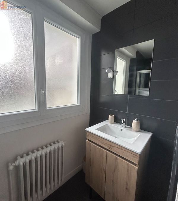 Studio meublé 22m² Lorient - Proche Ferry, lumineux - Photo 1