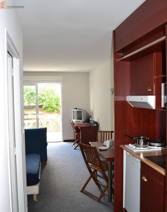 Studio meublé 28m² Vannes Ouest - Balcon, lumineux - Photo 8