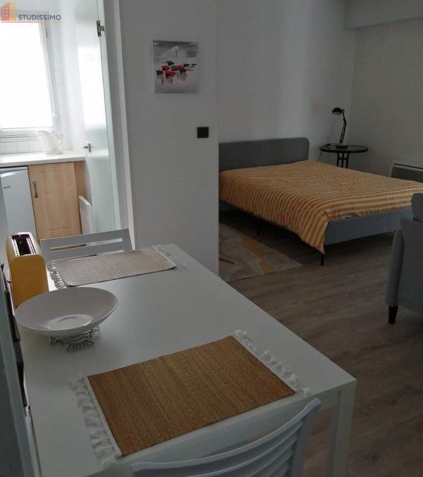 Studio meublé 35m² Vannes centre - Proche La Madeleine - Photo 2