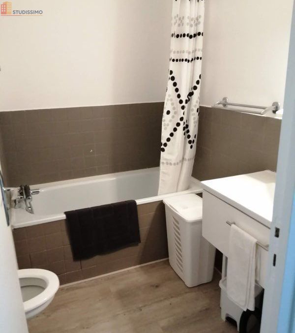 Studio meublé 35m² Vannes centre - Proche La Madeleine - Photo 1