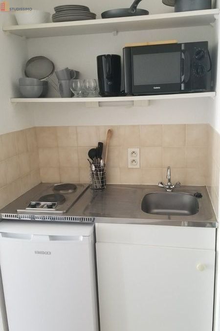 Studio meublé 18m² Vannes - Proche universités, calme - Photo 2