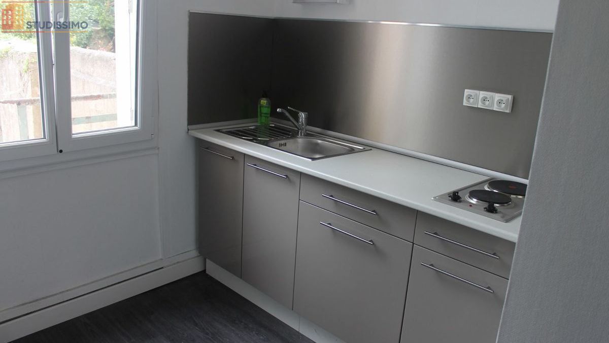 Studio 25m² Lorient 56100 - Photo 3