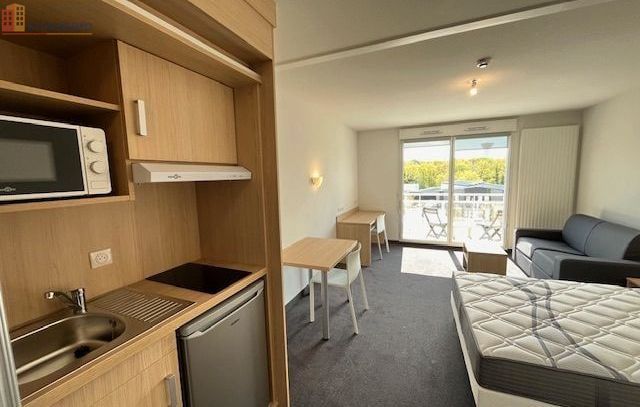Studio meublé 27m² Larmor-Plage - Balcon, lumineux - Photo 8