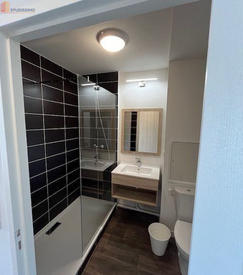 Studio meublé 27m² Larmor-Plage - Balcon, lumineux - Photo 6