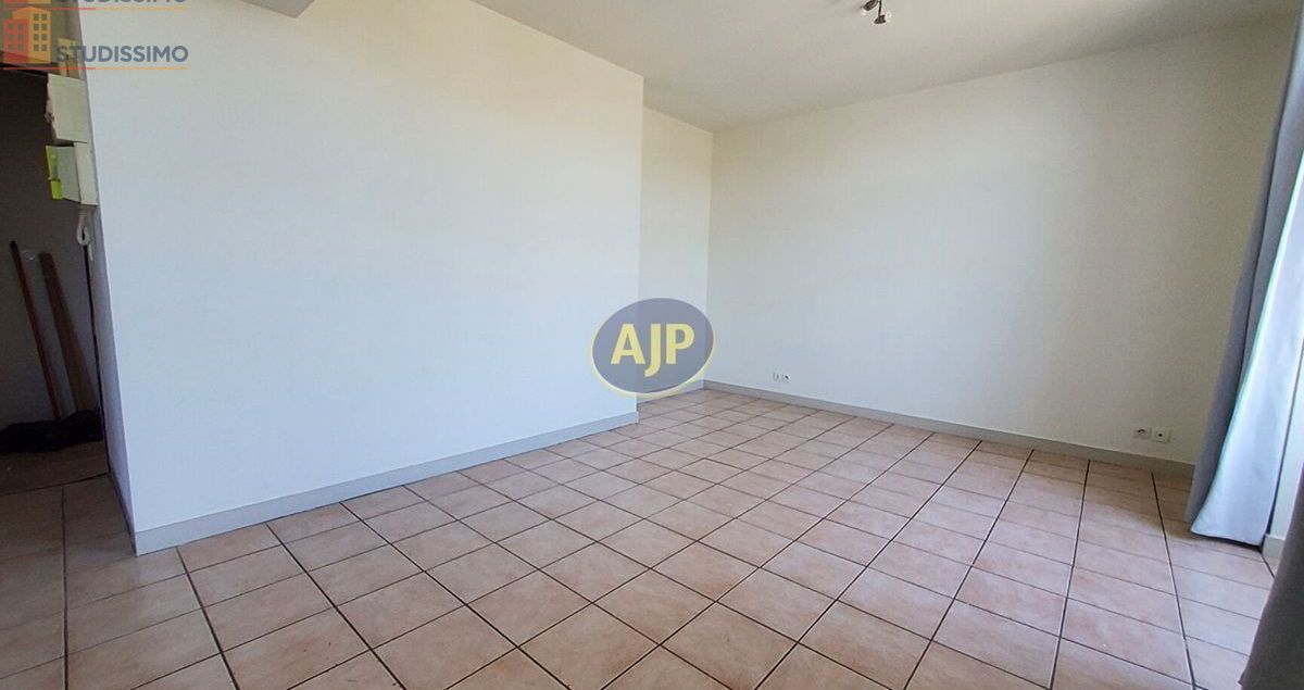 Studio 25m² Pontivy - CPE C - Photo 9