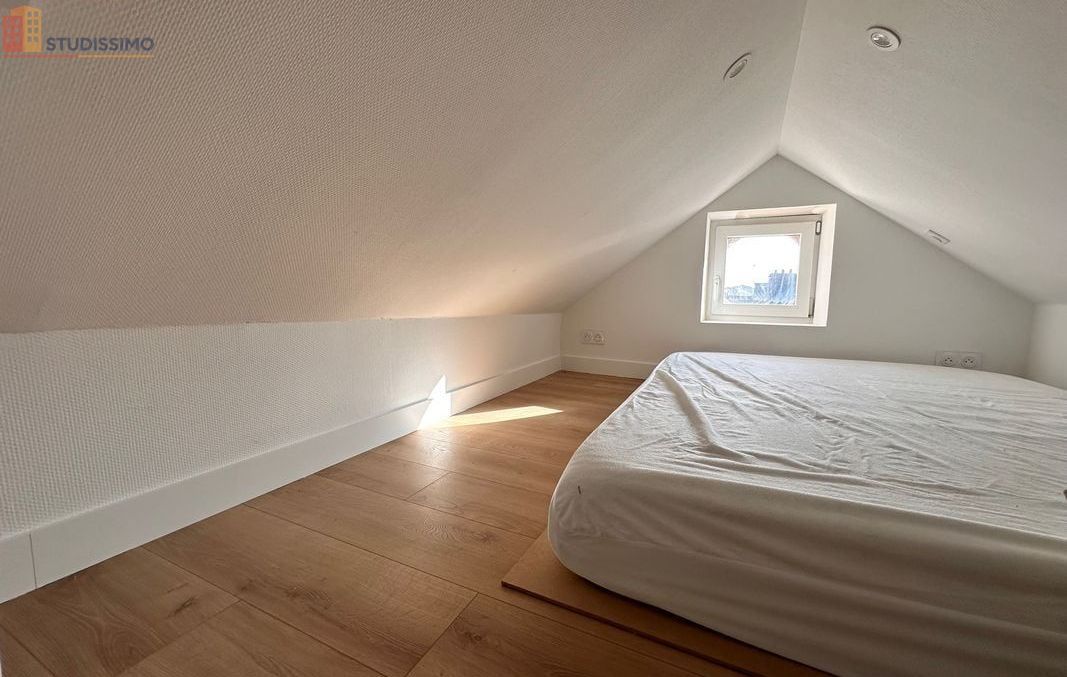 Studio meublé 15m² Lorient 56100 - Duplex, proche commodités - Photo 2