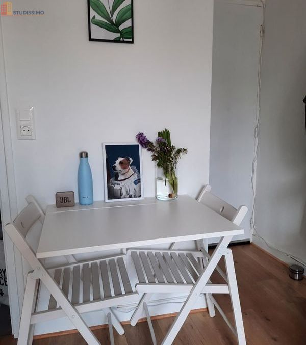 Studio meublé 18m² Vannes centre - Proche gare - Photo 1