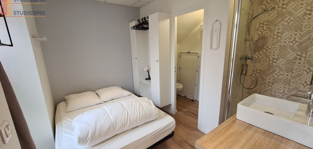 Studio meublé 28m² Pontivy centre-ville - Rez-de-jardin, tout confort - Photo 1