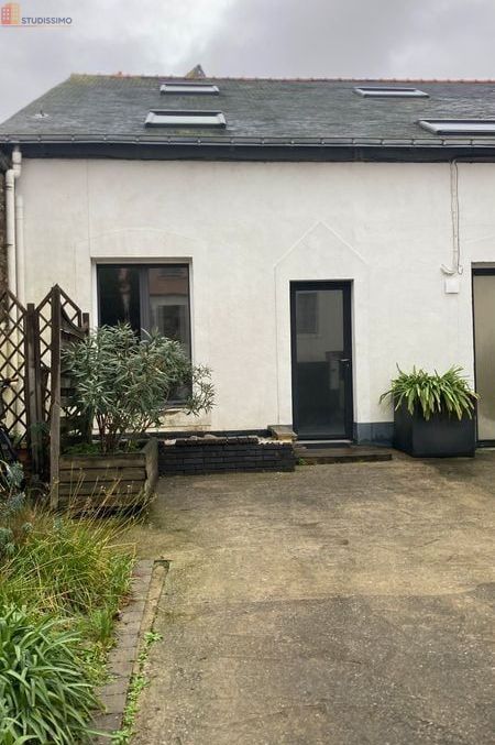 Studio meublé 45m² Vannes - Proche port, lumineux - Photo 2