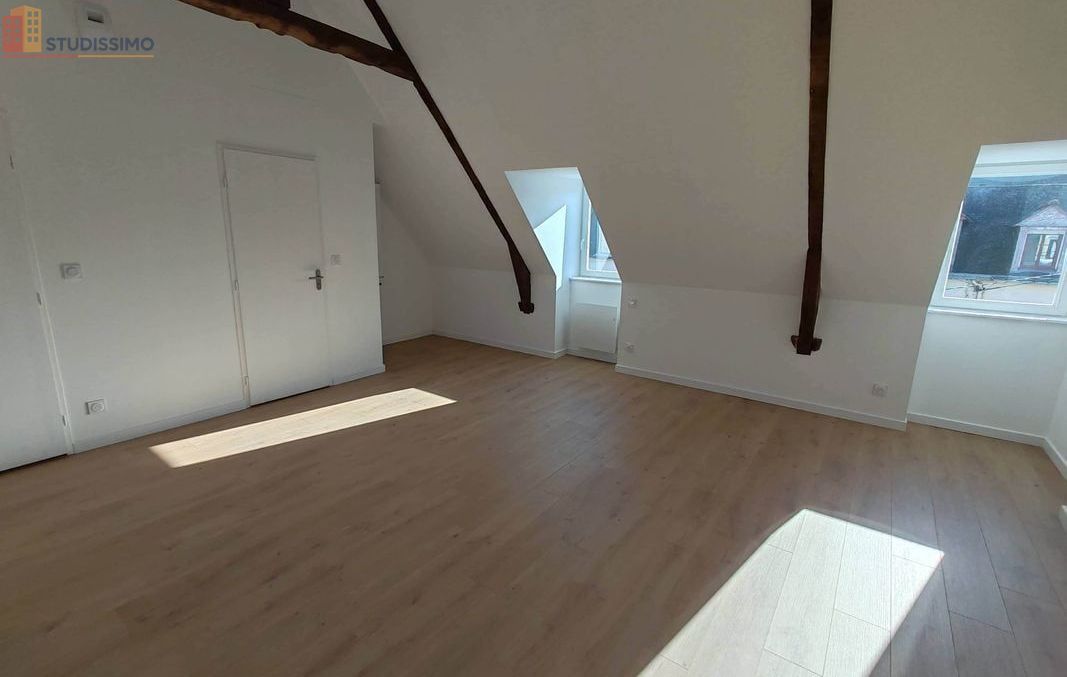 Studio 24m² Malestroit centre - Hyper-centre, loft-like - Photo 3