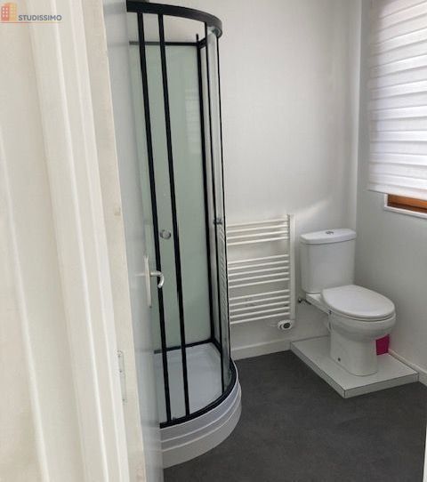 Studio meublé 20m² Vannes - Étage élevé, lumineux - Photo 2