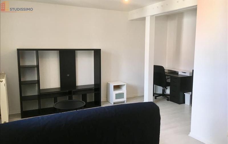 Studio meublé 32m² Metz - Lumineux, dernier étage - Photo 1