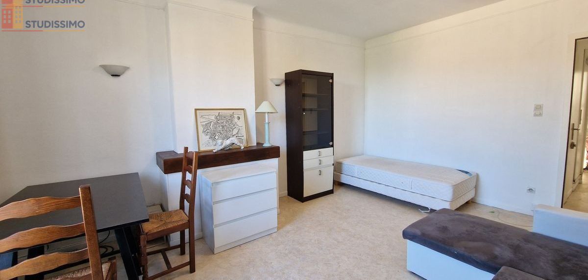 Studio 27m² Metz 57000 - Meublé, 3e étage - Photo 3