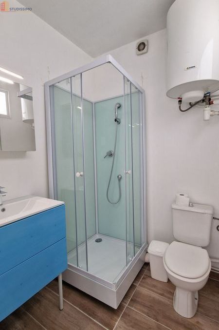Studio 27m² Metz 57000 - Meublé, 3e étage - Photo 1