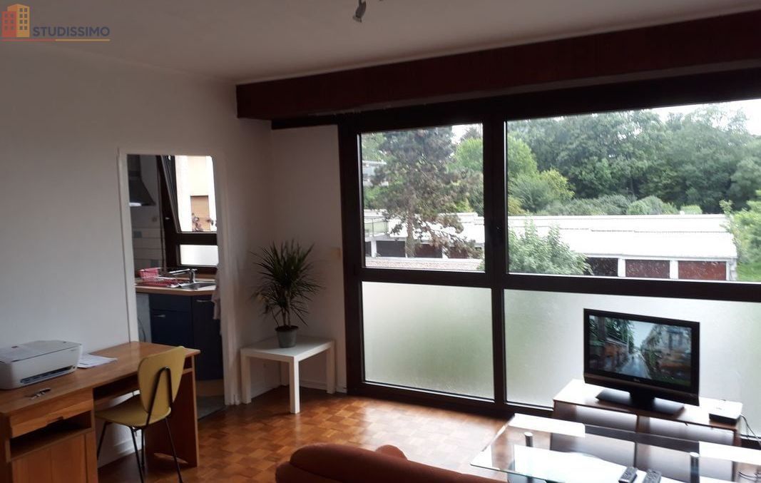 Studio meublé 32m² Metz centre - Standing, lave-linge, chauffage compris - Photo 2