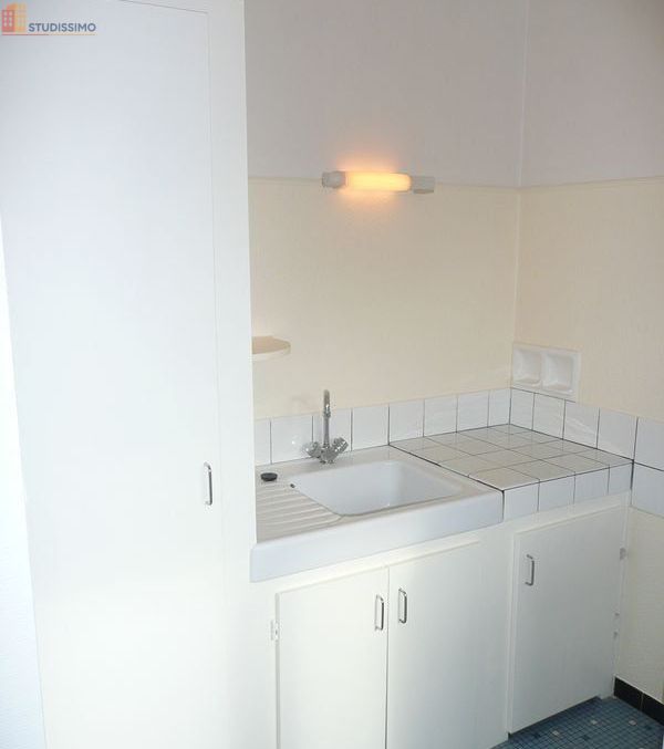 Studio 33m² Metz Queuleu - Cuisine équipée, placards - Photo 8