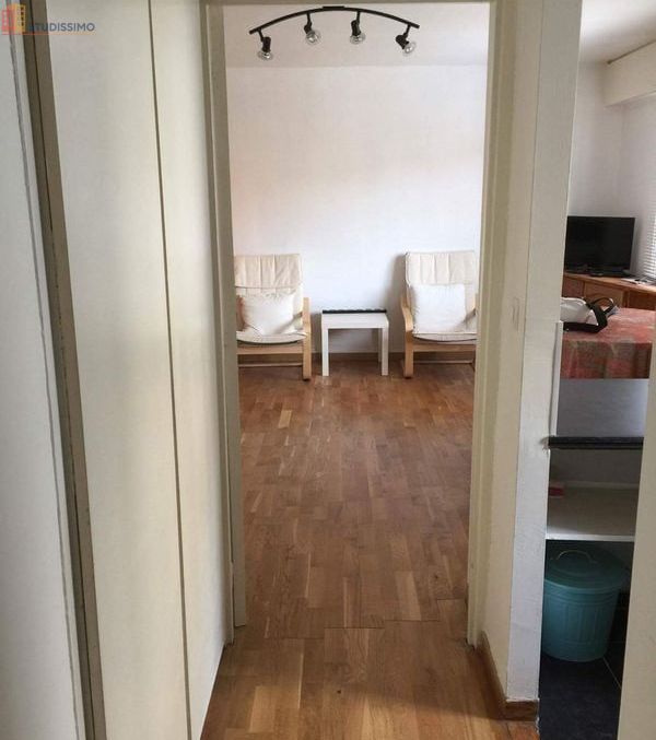 Studio meublé 32m² Metz centre - Calme, proche gare - Photo 4