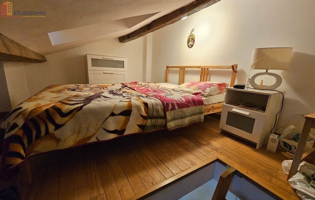Studio meublé 17m² Metz centre - Proche gare, duplex - Photo 1