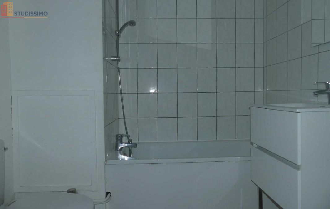 Studio 28m² Moulins-lès-Metz - Étage élevé, lumineux - Photo 1