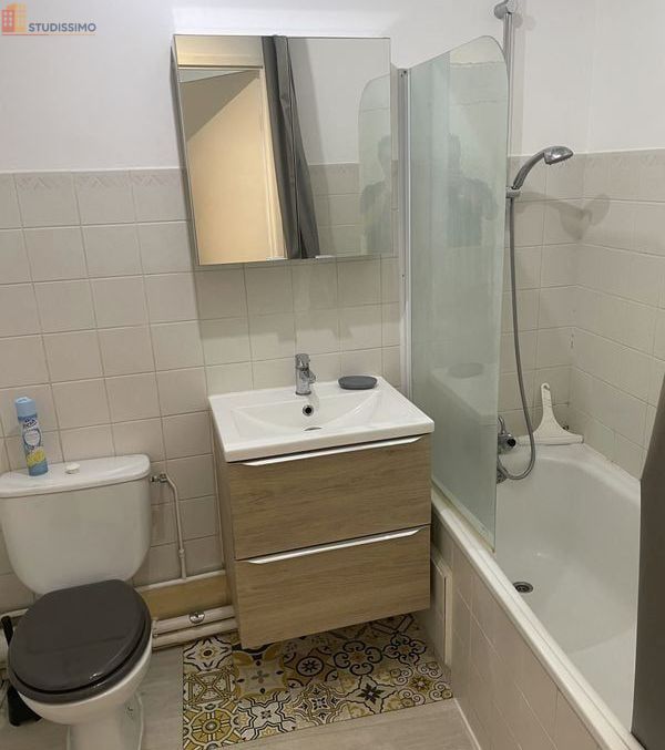 Studio meublé 28m² Metz 57070 - Proche boulevard, meublé - Photo 2