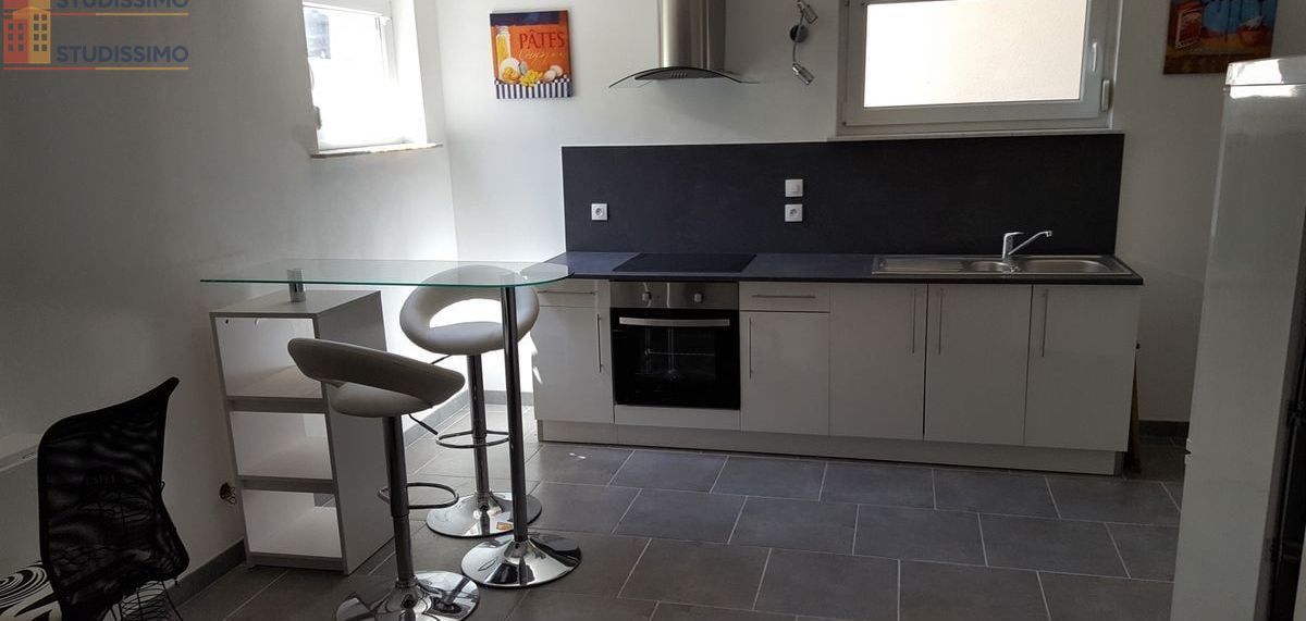 Studio meublé 29m² Forbach - Meublé, bon état - Photo 1