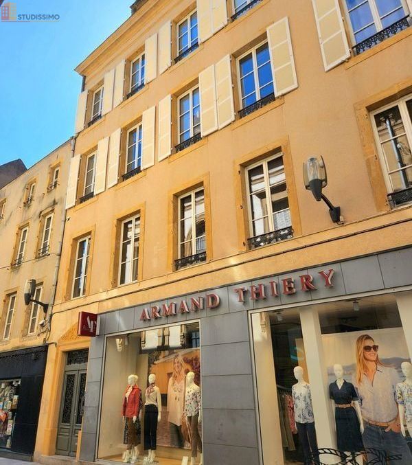 Studio 27m² Metz - - Photo 2