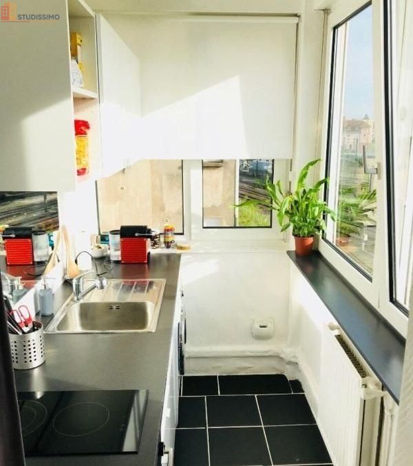 Studio meublé 12m² Metz 57000 - Meublé, 2e étage - Photo 3