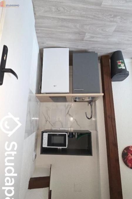 Studio meublé 17m² Metz centre - Meublé, 3e étage - Photo 4