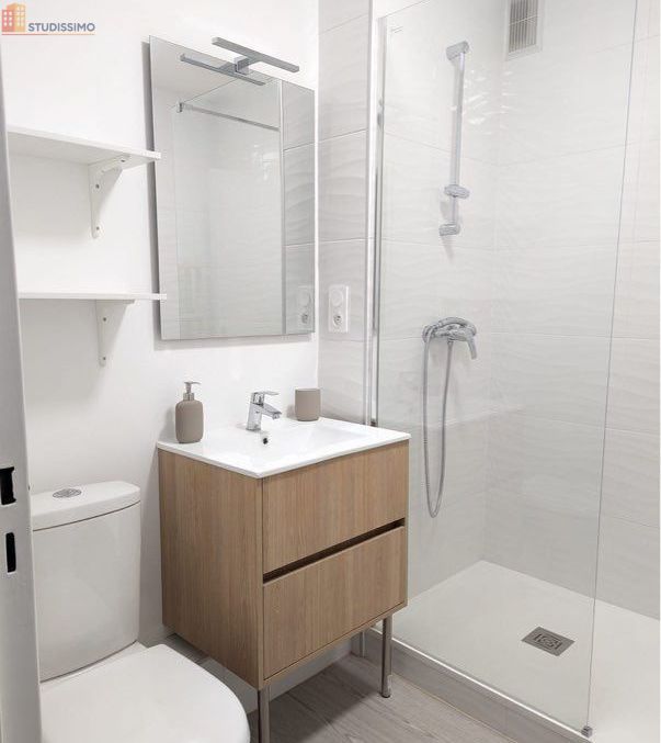 Studio meublé 30m² Thionville - Rénové, proche centre-ville - Photo 1