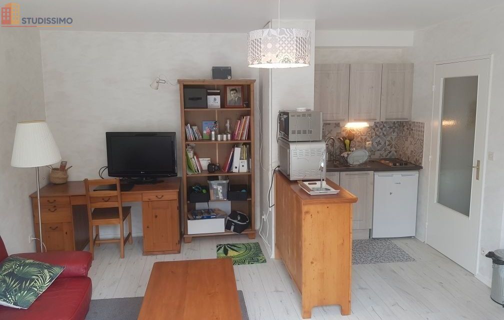 Studio meublé 33m² Metz 57050 - Meublé, DPE D - Photo 2