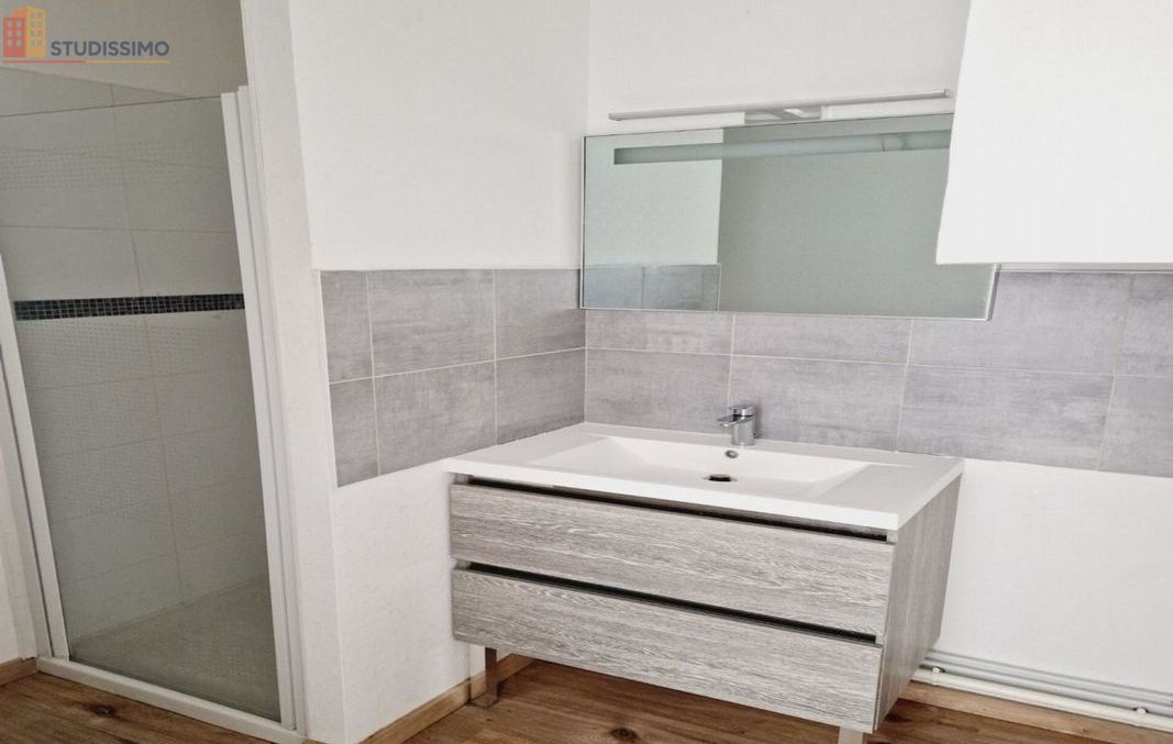 Studio 31m² Nevers - DPE C, 1er étage - Photo 4