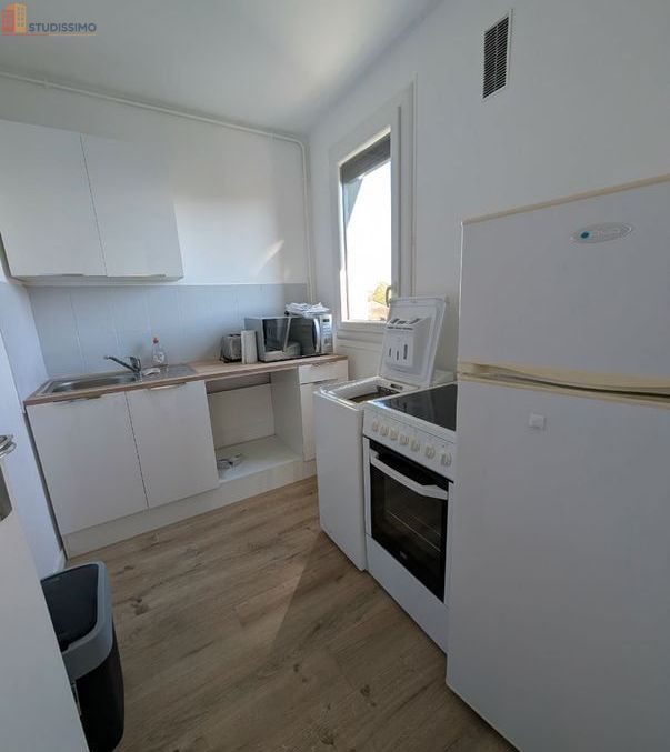 Studio meublé 30m² Nevers - Dernier étage, lumineux - Photo 2