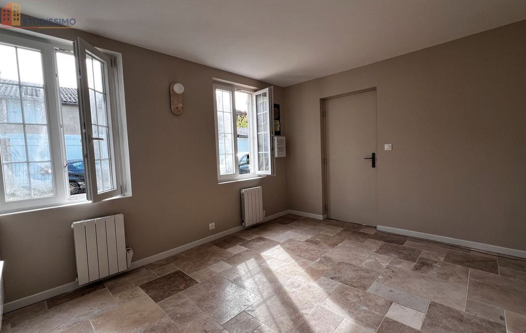 Studio 30m² Cosne-Cours-sur-Loire - Entièrement rénové - Photo 4