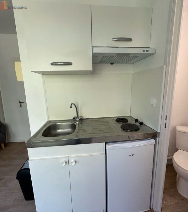 Studio meublé 13m² Lille Wazemmes - Pour étudiant, calme - Photo 2