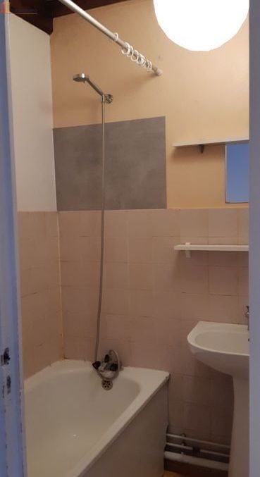 Studio 23m² Lille Vieux-Lille - Proche IAE, meublé - Photo 3