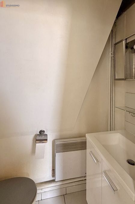 Studio 19m² Lille 59000 - Meublé, dernier étage - Photo 1