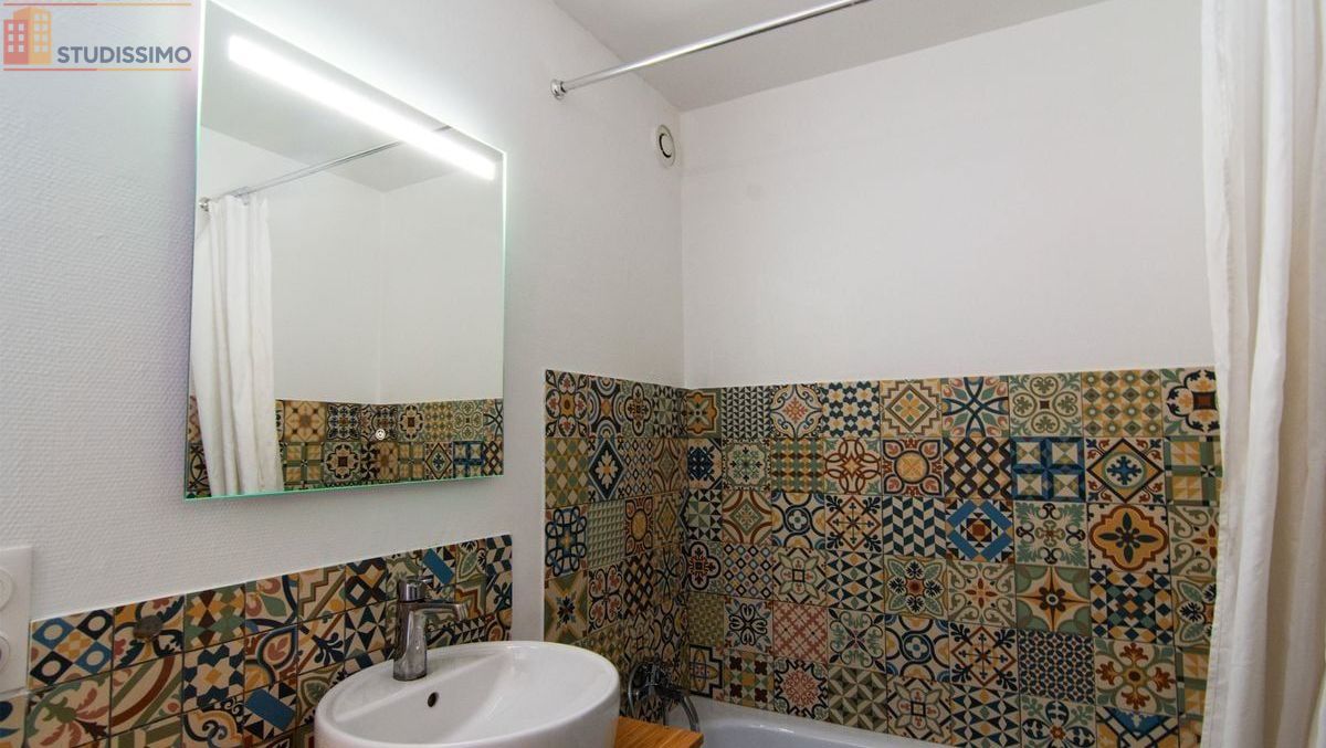 Studio meublé 26m² Loos 59120 - Meublé, parking - Photo 2